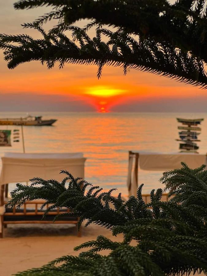 Brazaville Beach Resort Hinoba-an Dış mekan fotoğraf